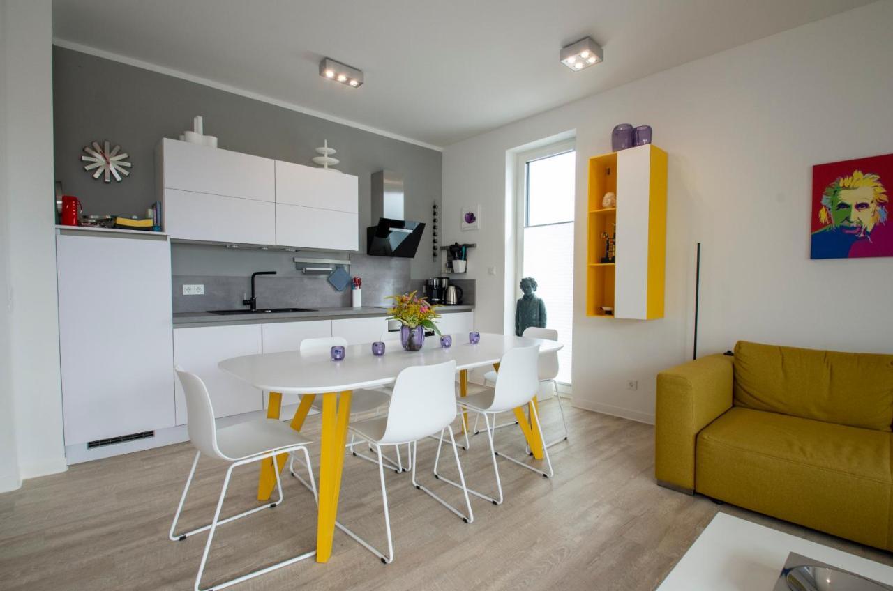 Albert-Inn-Glowe: Barrier-Free Retreat with Coworking & Sauna Exterior photo